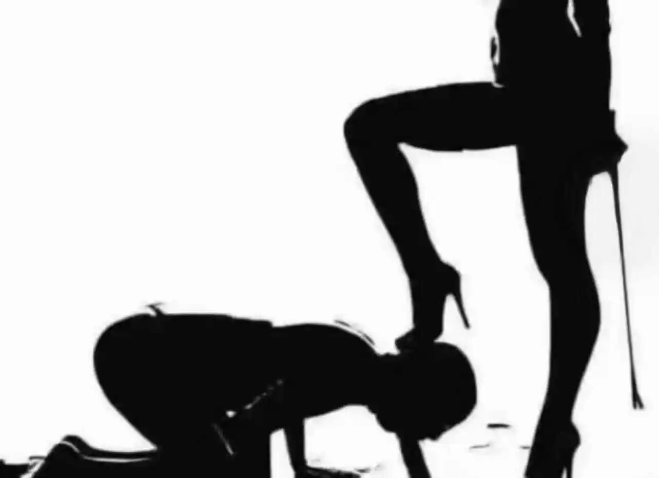 西檬之家spank究竟是什么?了解字母圈中的轻拍游戏与心理体验 一